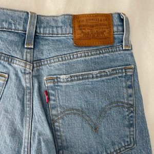 Levi's Wedgie Straight